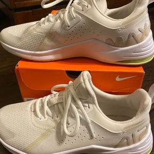 Nike Air Max Bella TR 3 PRM
